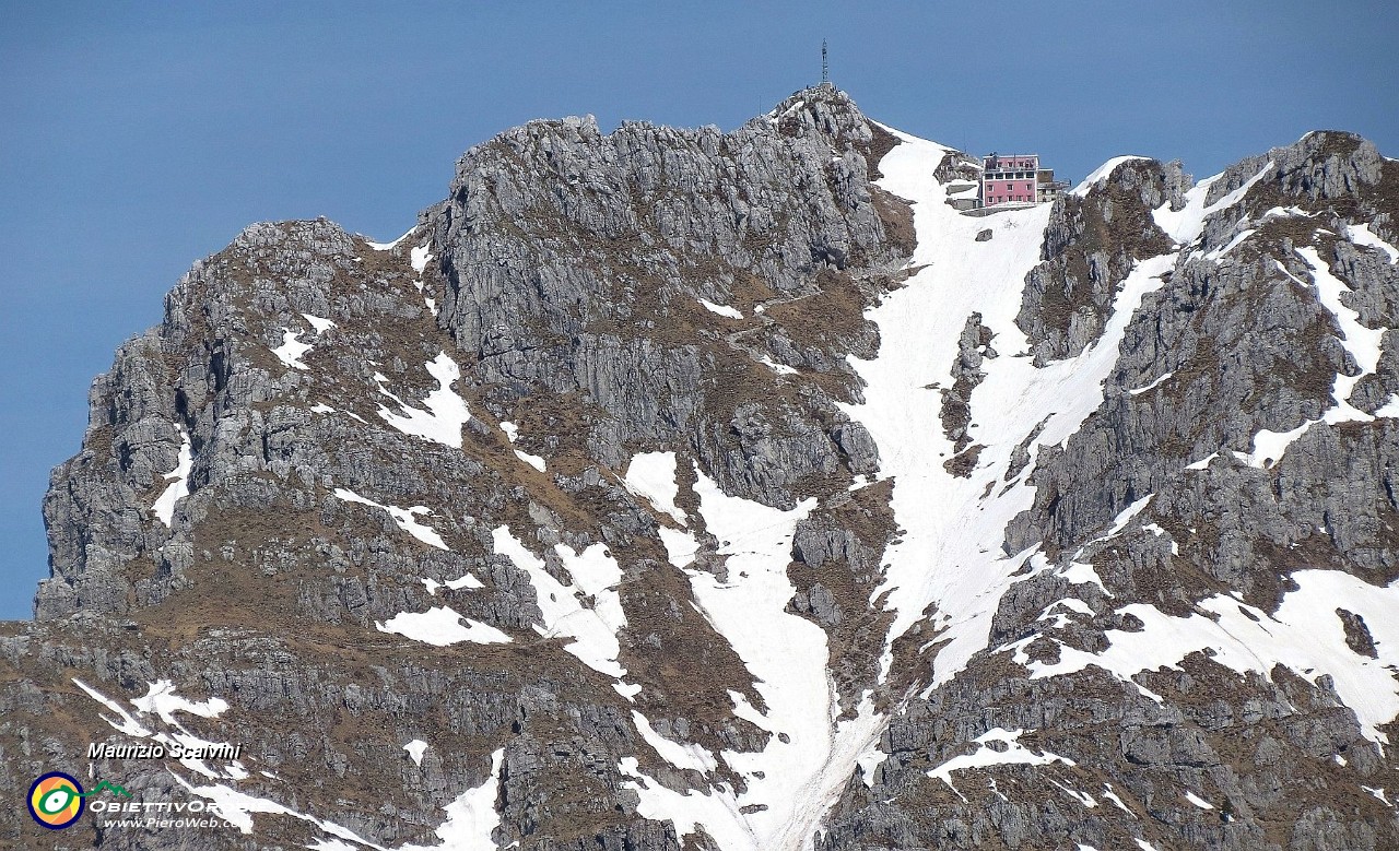 41 Punta Cermenati, 1875 metri di Dolomia Principale.....JPG